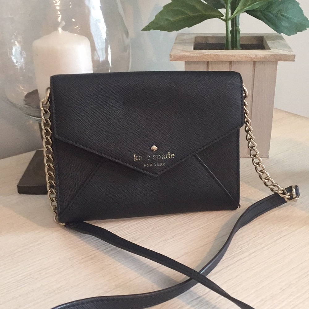 Kate Spade small envelope cross body.